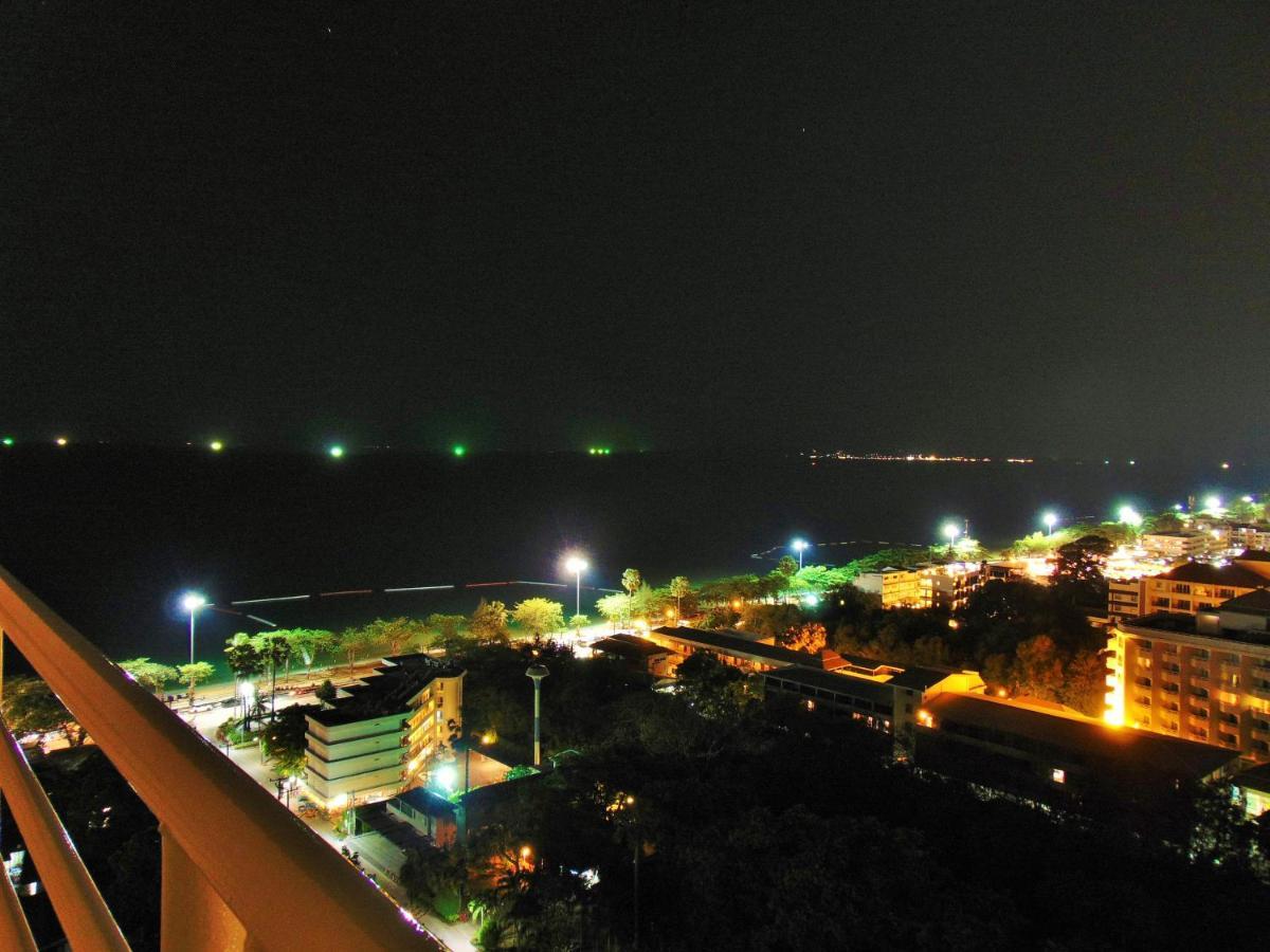 Sea View Beachfront Condos Pattaya Jomtien Beach Esterno foto