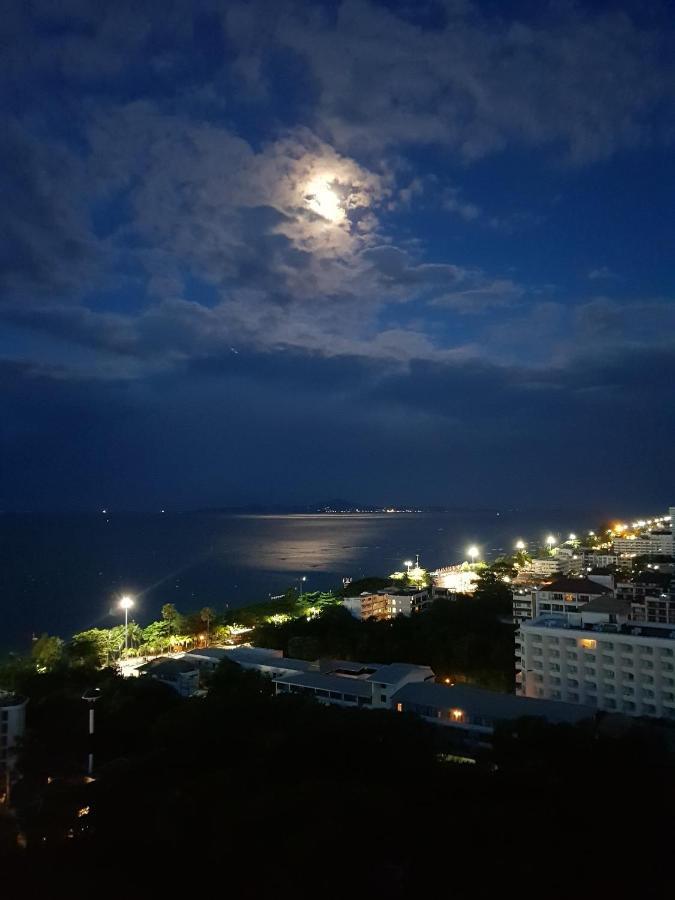 Sea View Beachfront Condos Pattaya Jomtien Beach Esterno foto