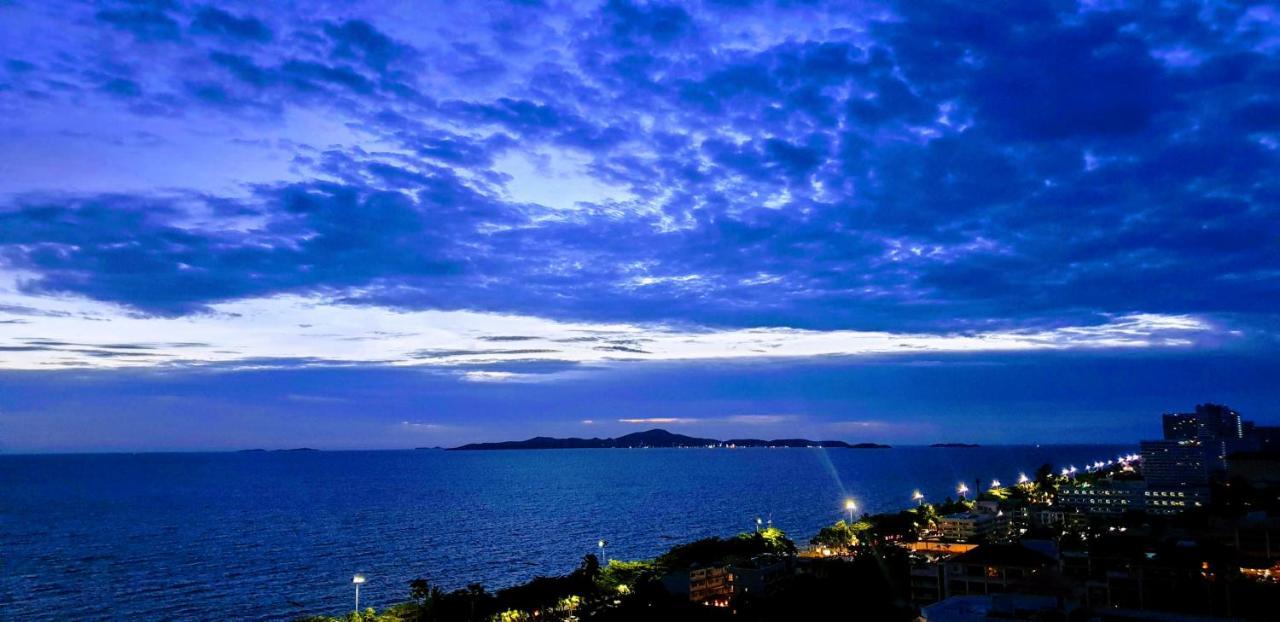 Sea View Beachfront Condos Pattaya Jomtien Beach Esterno foto