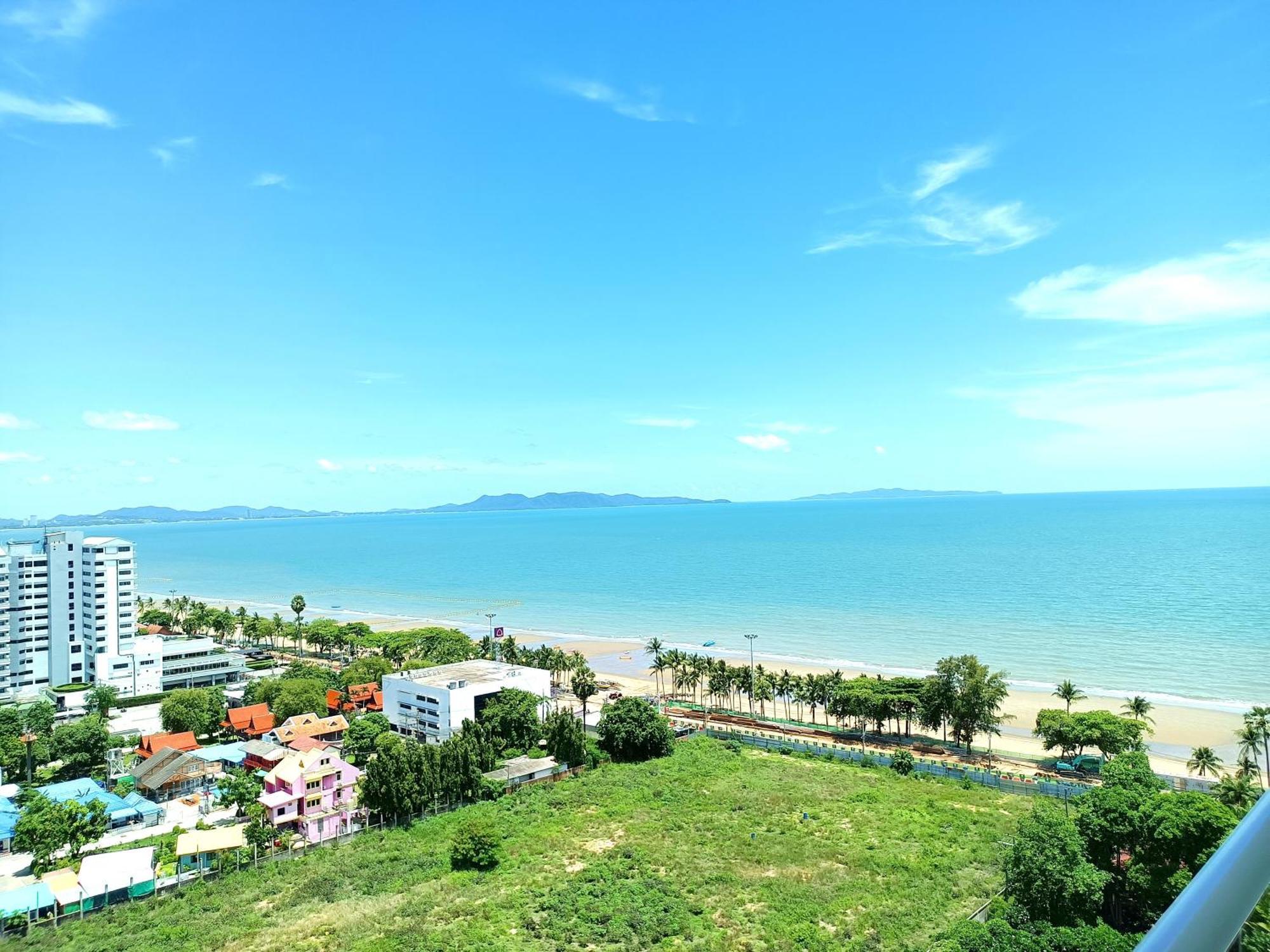 Sea View Beachfront Condos Pattaya Jomtien Beach Esterno foto