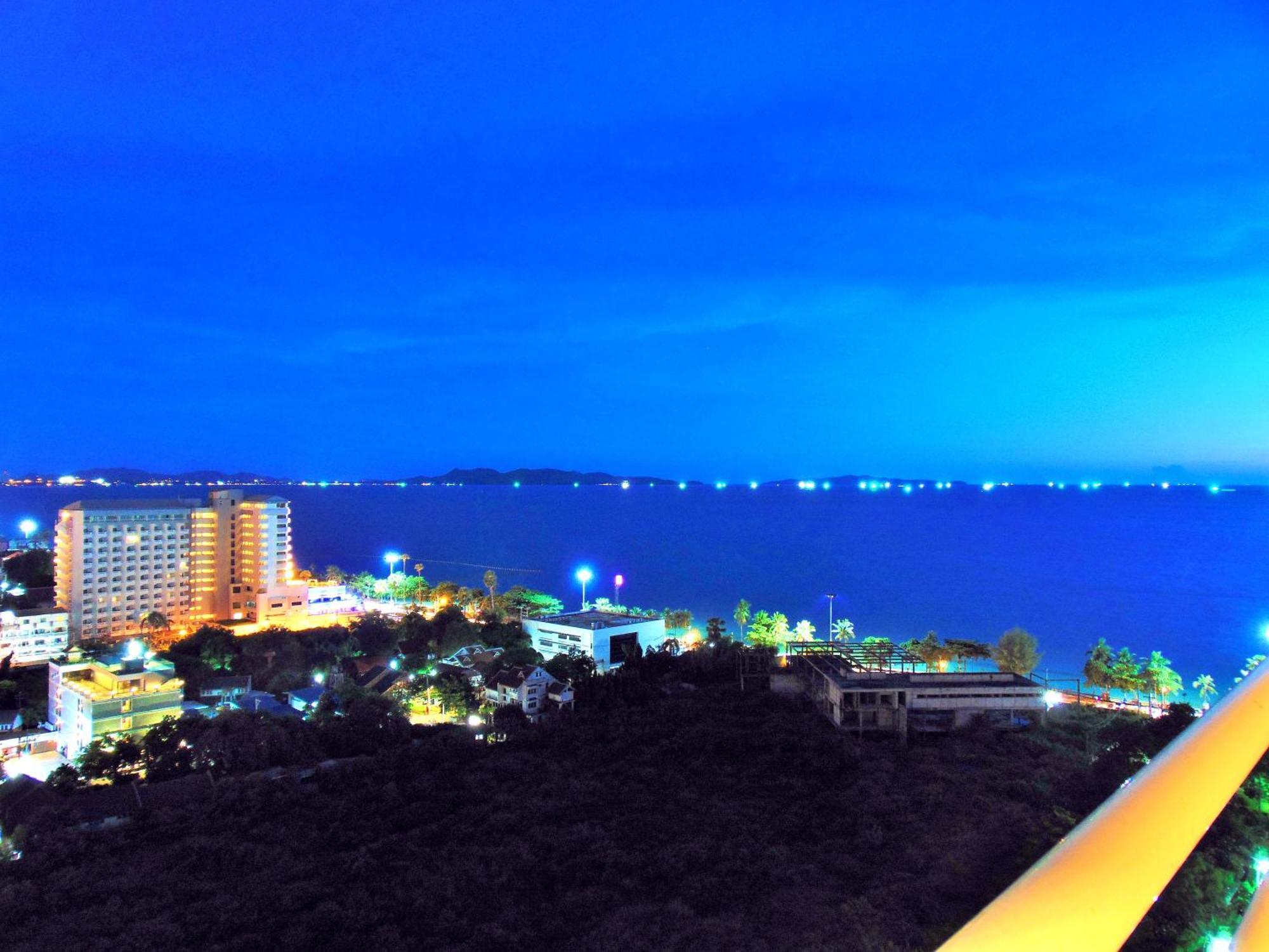 Sea View Beachfront Condos Pattaya Jomtien Beach Esterno foto