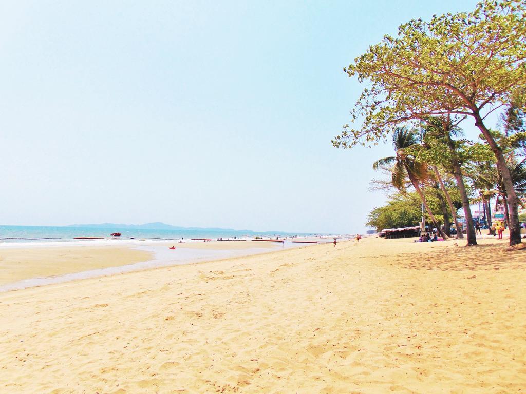Sea View Beachfront Condos Pattaya Jomtien Beach Esterno foto
