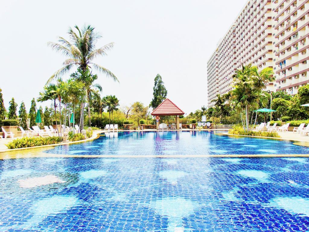 Sea View Beachfront Condos Pattaya Jomtien Beach Esterno foto