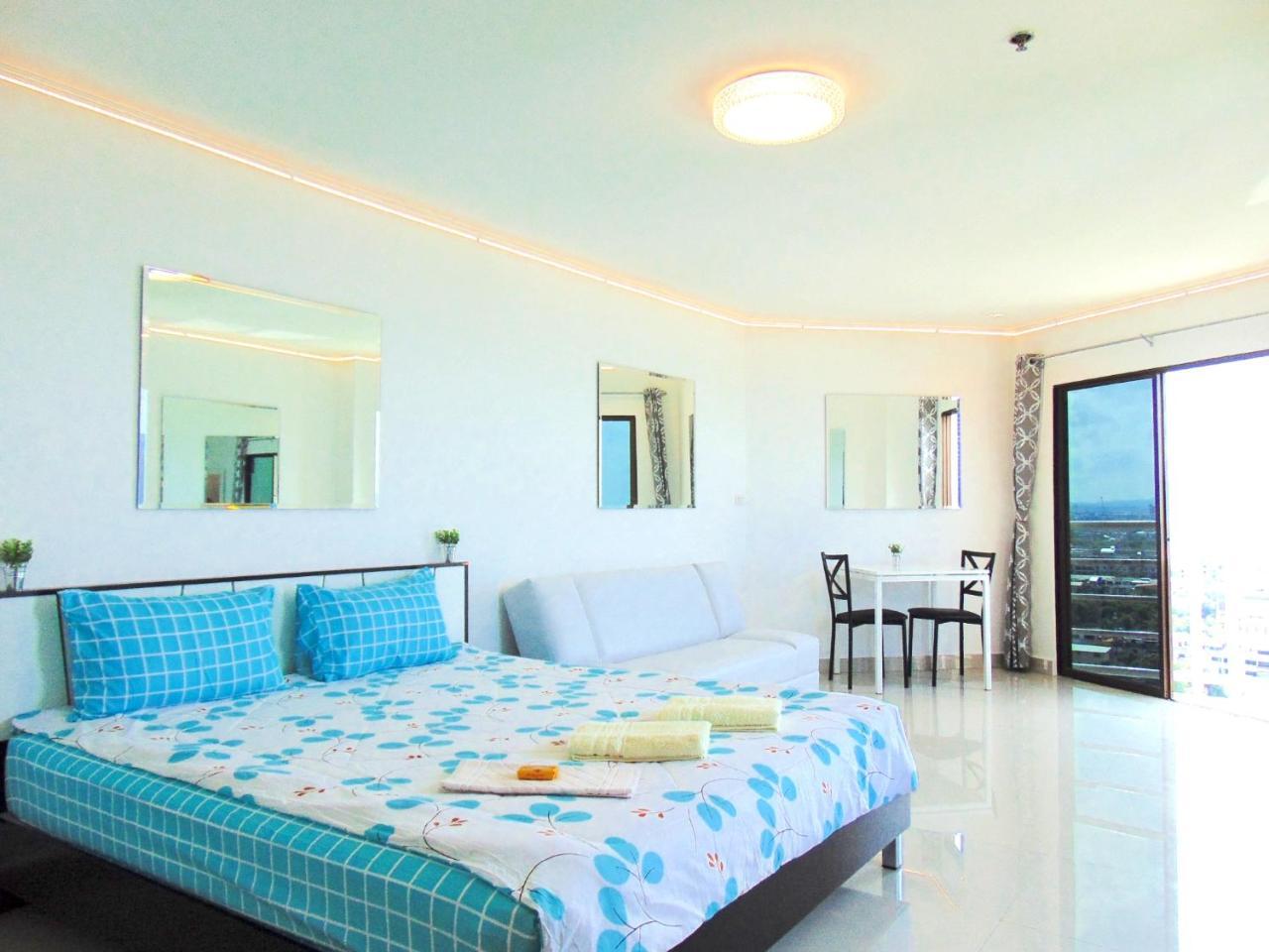 Sea View Beachfront Condos Pattaya Jomtien Beach Esterno foto