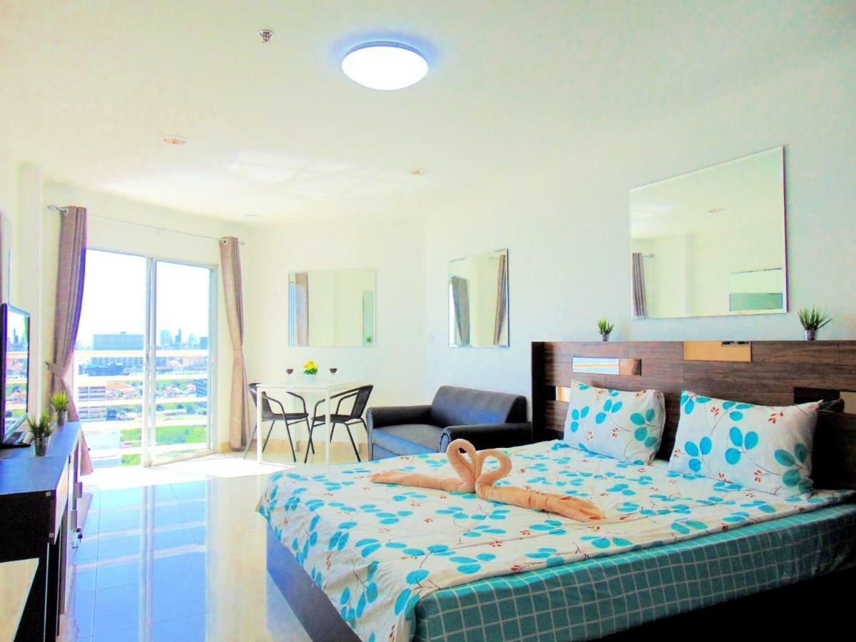 Sea View Beachfront Condos Pattaya Jomtien Beach Esterno foto